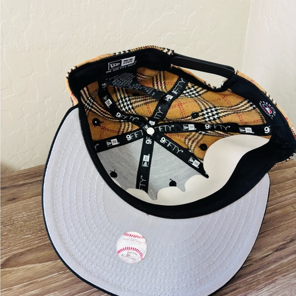 Burberry Designer Inspired New York Yankees Plaid Cap - Picture 7 of 9